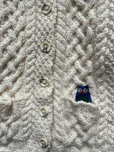 Load image into Gallery viewer, 4-5 years - Cream Aran “Owl” cardigan
