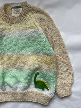 Load image into Gallery viewer, 2-3 years - Ombré “Stegosaurus” jumper
