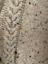 Load image into Gallery viewer, Size 14-16 - Biscuit fleck cardigan
